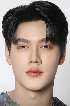 ณัฐสกรรจ์ ไชยโรจน์